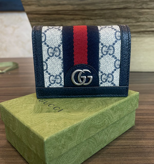 GUCCI-WALLET-2