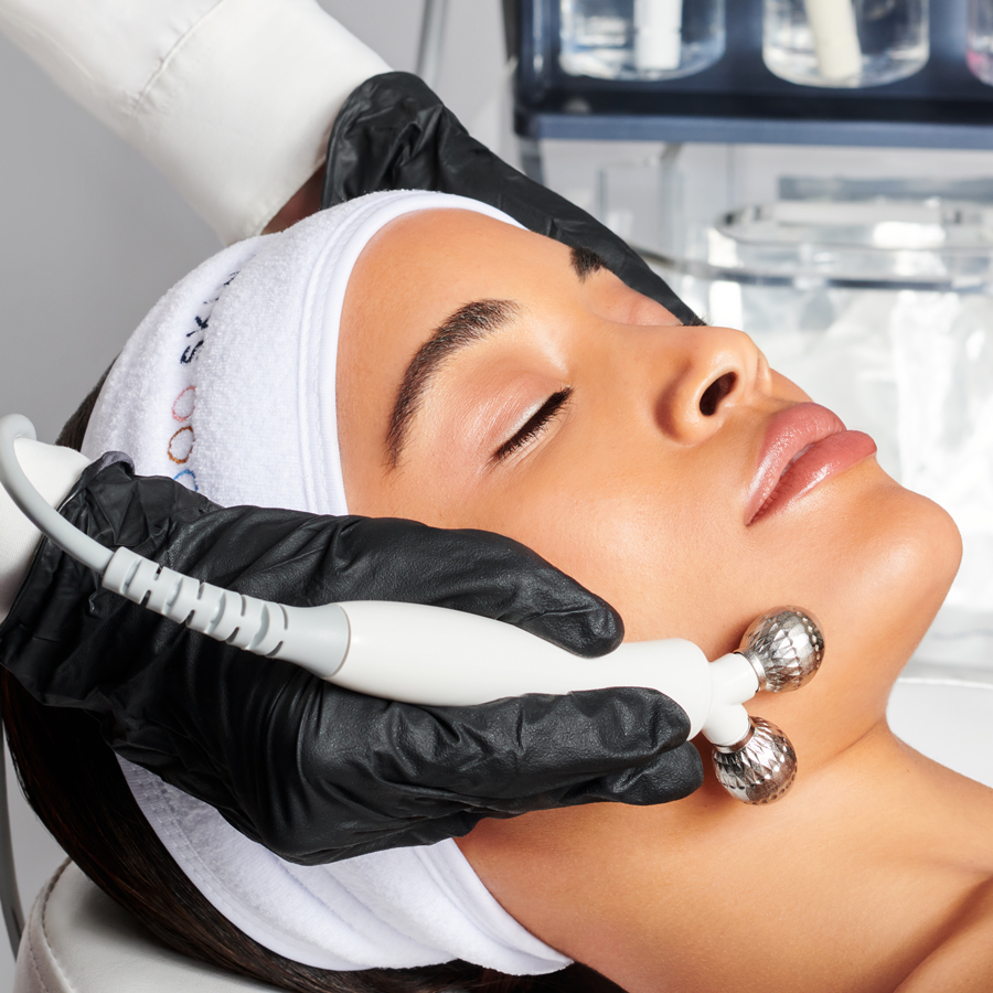 Rejuvenation with Skinwave Facial